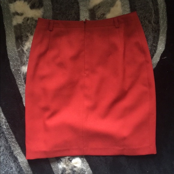 TRISTAN | Lined Red Skirt Size 2 - Picture 2 of 4